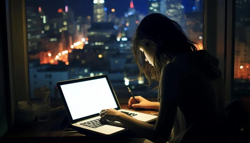 العمل في نوبات ليلية يؤثر على الصحة الإنجابية للمرأة 