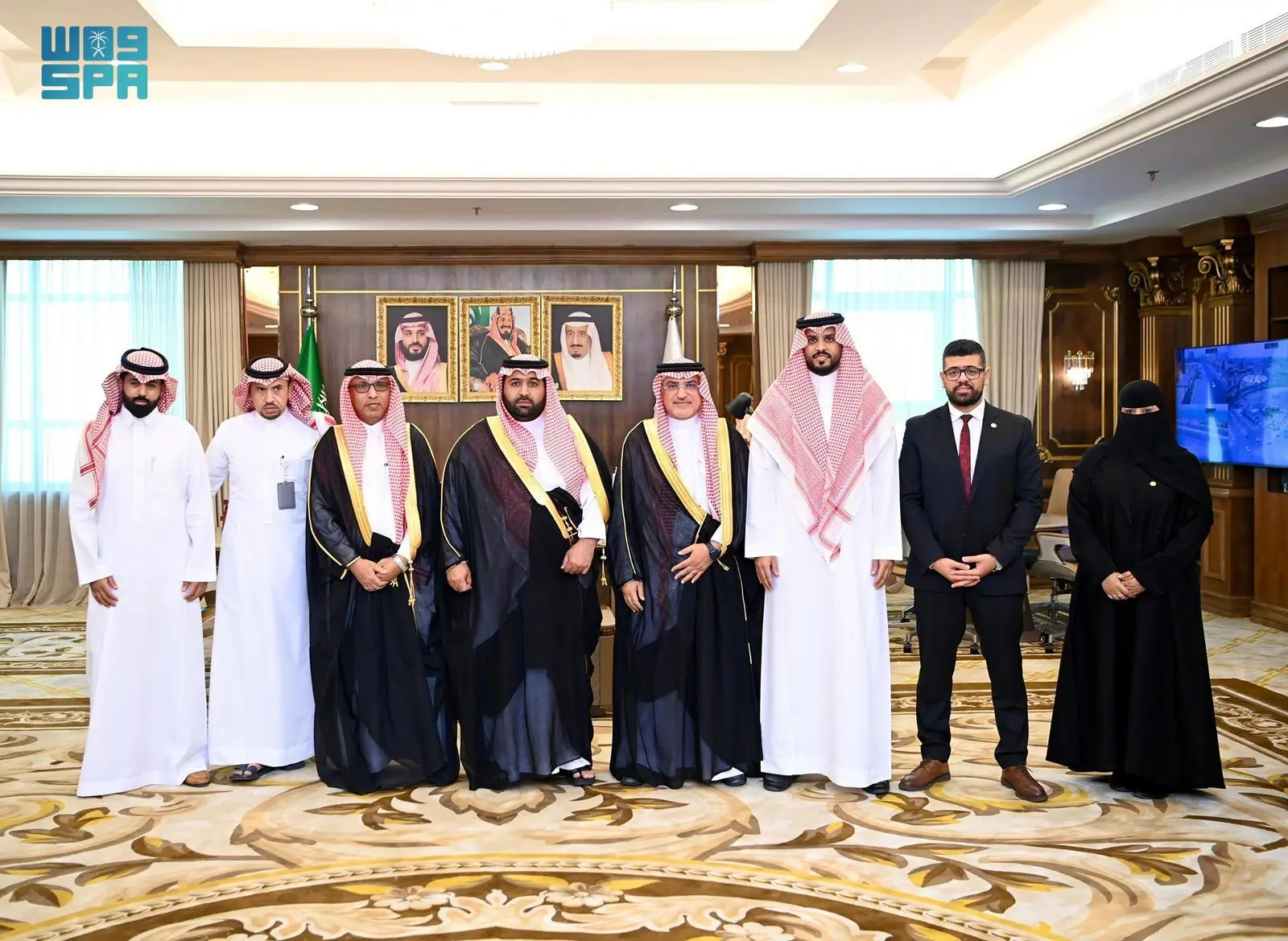 أمير منطقة جازان يُدشِّن مبادرة “ما يفقد لا يُسترد” للتوعية بصحة العيون 