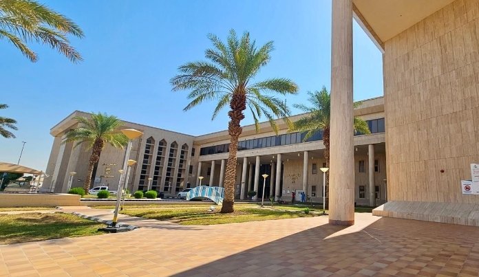 إنهاء معاناة عشرينية باستئصال ورم من فكّها في الخرج 