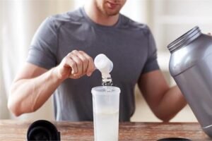 خبراء: الكرياتين مكمل غذائي يعالج الإمساك المزمن ويقلل خطر الإصابة بسرطان الأمعاء