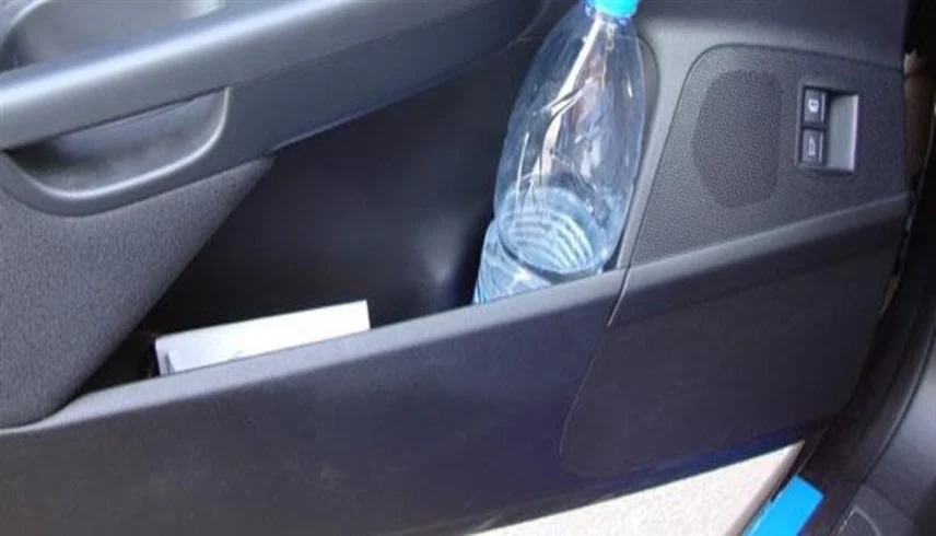 المياه المعبأة داخل السيارة قد تسبب التسمم 