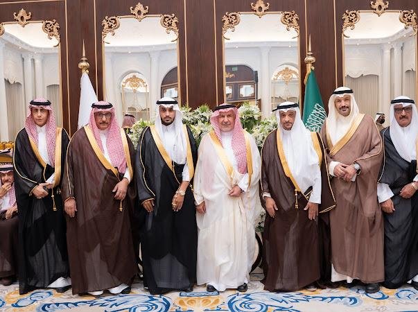 د.الطويرقي يحتفل بزواج نجله عبدالله 