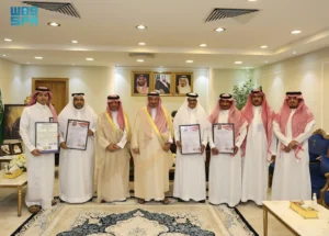 الأمير جلوي بن عبدالعزيز يطلّع على إنجازات فرع وزارة الصحة بنجران