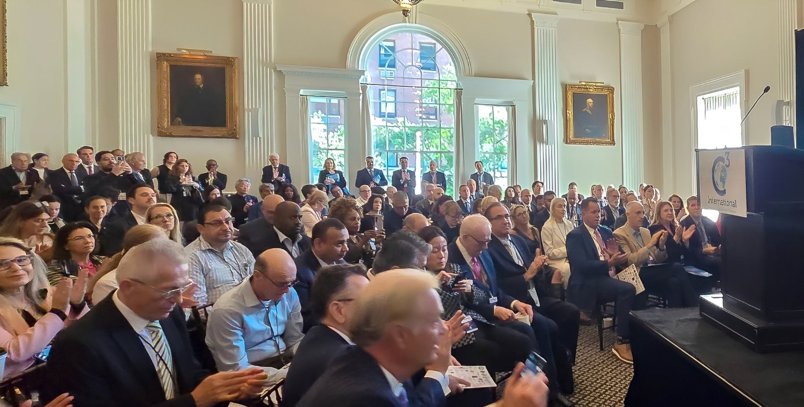 “التخصصي” يشارك في قمة C3 دافوس للرعاية الصحية في اليابان 