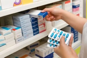 اليوم العالمي للصيدلة: خبراء الدواء ومهندسو الأمن الصحي المستقبلي