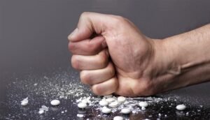 سلطنة عمان تطلق منصة رقمية للتوعية بمخاطر المخدرات