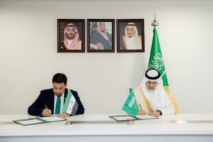 وزير الصحة يُوقِّع مذكرة تفاهم مع نظيره السوري لتعزيز التعاون في المجال الصحي