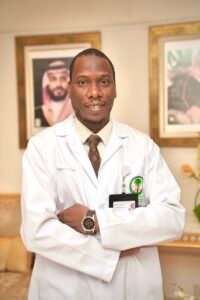 د. يوسف هوساوي ينضم لمركز التميز للطب الجينومي بمستشفى الملك فيصل التخصصي