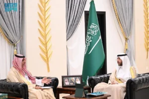 الأمير سعود بن نهار يستقبل مدير (وقاية) بالمحافظة