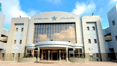 تقنية الروبوت تنهي معاناة مستفيدة من آلام الركبة في مستشفى الدرعية العام 