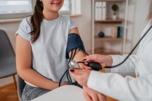 114 مليون شاب متضرر: ارتفاع ضغط الدم لدى الأطفال يتضاعف عالمياً خلال عقدين