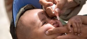 “اليونيسف” ومنظمة الصحة تطلقان حملة تلقيح لأطفال غزة