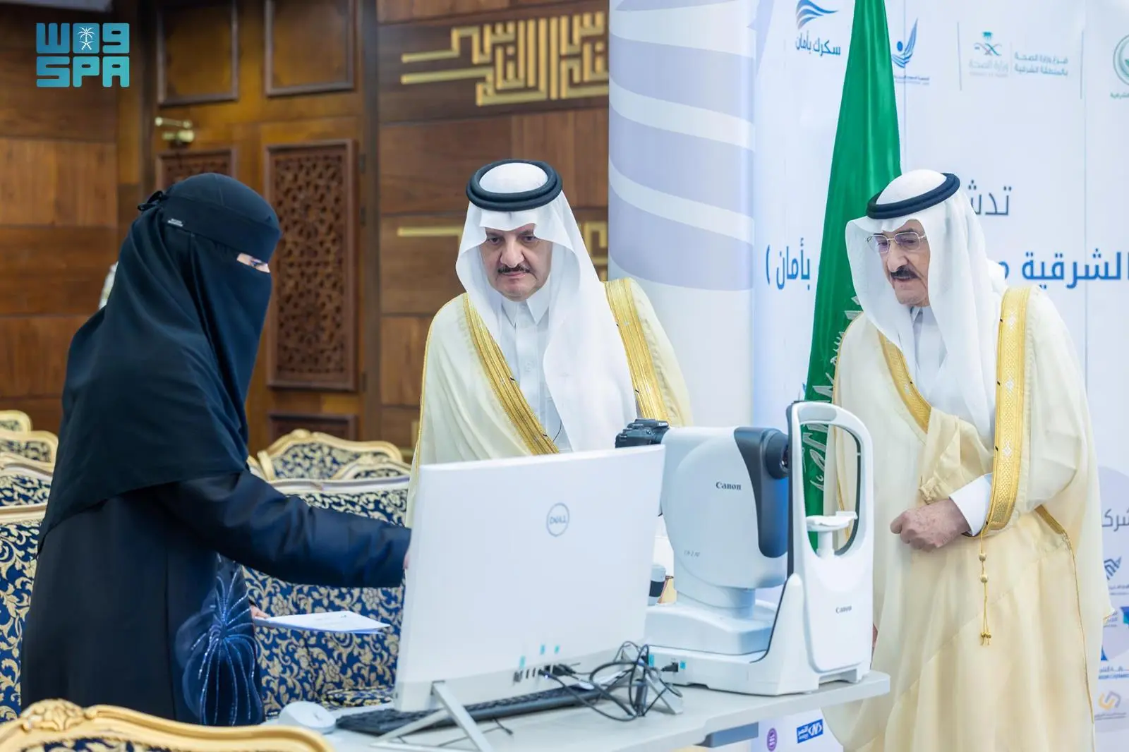 أمير الشرقية يدشّن مبادرتي “سكرك بأمان” و”الشرقية مبصرة” للكشف والوقاية 