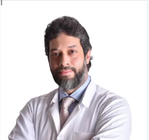 استشاري التخدير: فصل التوأم الجامايكي تم بنجاح رغم وصولهما بمستوى ضخ دم “خطير جداً”