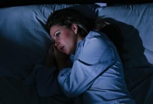 دراسة: النوم المتأخر يهدد وظائف الرئة.. نصائح بسيطة لحماية جهازك التنفسي