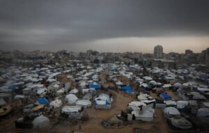 الصحة العالمية تدق ناقوس الخطر: شتاء قاسٍ يهدد بانهيار النظام الصحي في غزة