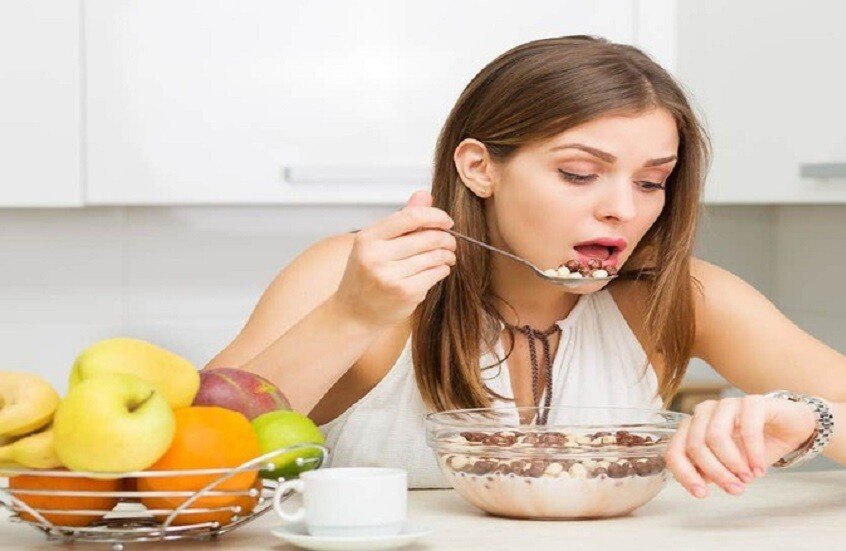 تناول الطعام ببطء “ملاذ للسكينة” يحد من التوتر والقلق 