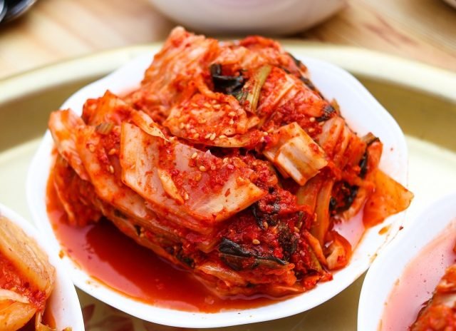 دراسة تكشف: الكيمتشي الكوري يعزز المناعة بفعالية عالية ويوازن الاستجابة الدفاعية 