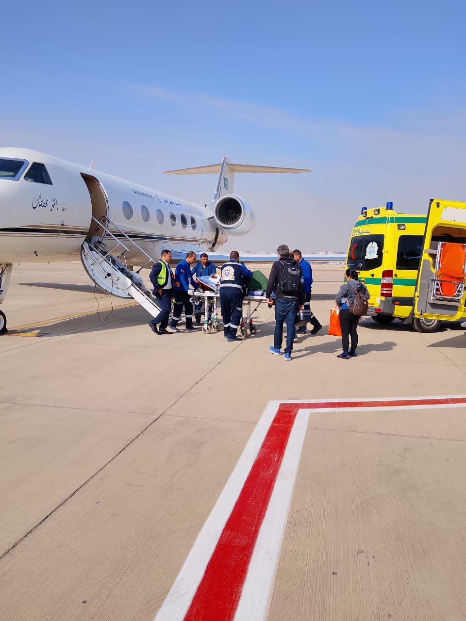طائرة إخلاء تنقل سعوديين بحالة حرجة من القاهرة لاستكمال العلاج 