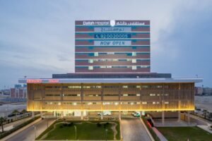 في دله الخبر .. استئصال البروستاتا بتقنية الهوليب لمريض سبعيني في الخبر دون شق جراحي