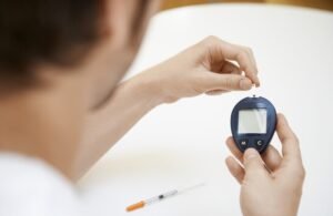 باحثون: خفض السكر إلى المعدل الطبيعي يقلل خطر الوفاة بالقلب 58%