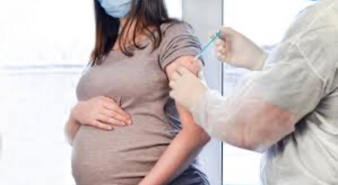 د. مها النمر: تطعيمان يحميان المواليد من مخاطر الإصابات التنفسية 