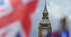 بريطانيا تطلق “سترة ذكية” تتنبأ بالسكتات القلبية الوشيكة قبل وقوعها بـ 48 ساعة