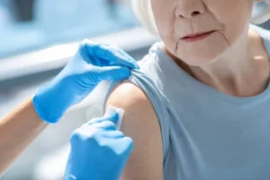 درع الخمسين.. لقاح الحزام الناري يبطئ قطار الشيخوخة