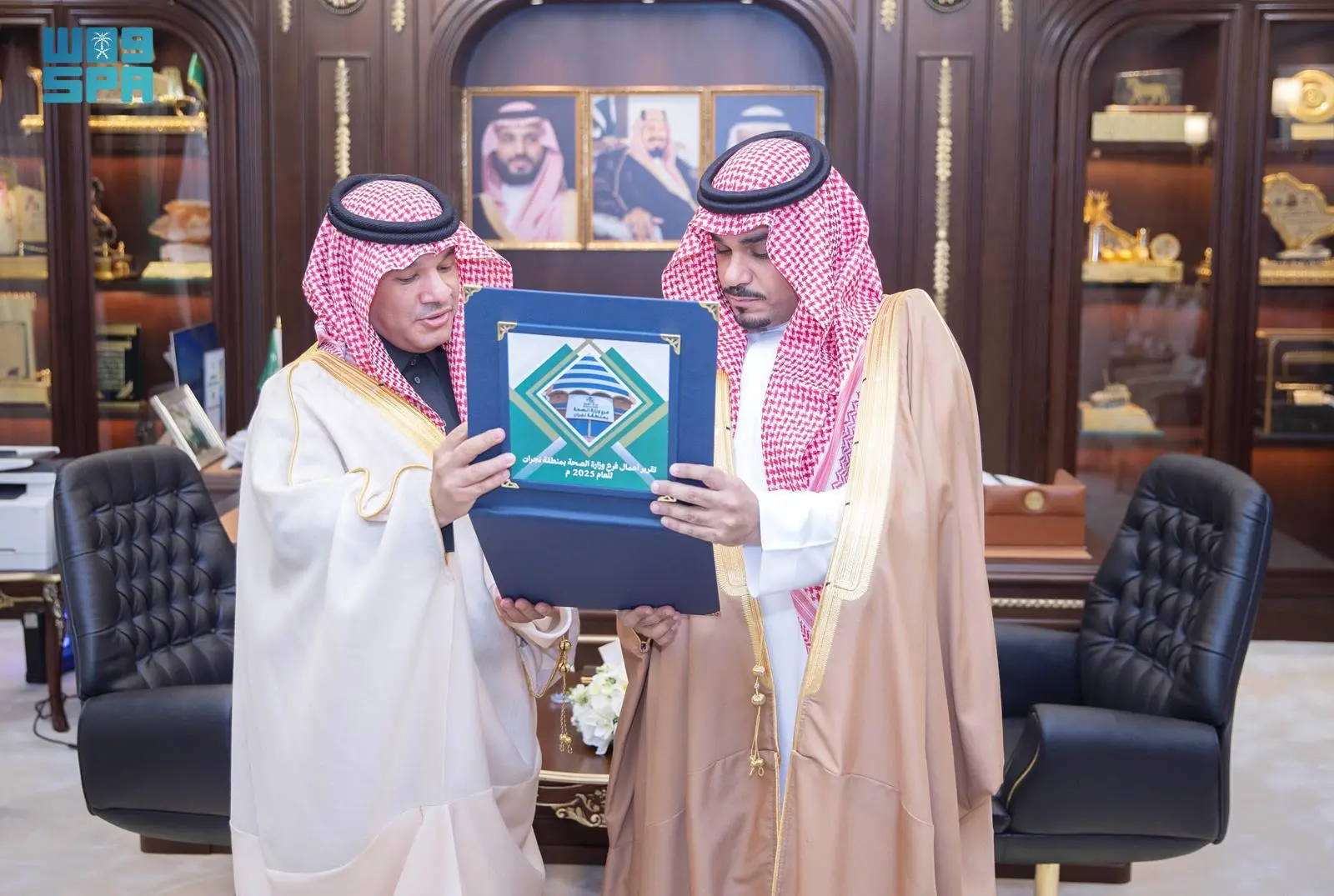 أمير نجران يتسلَّم التقرير السنوي لفرع وزارة الصحة بالمنطقة 