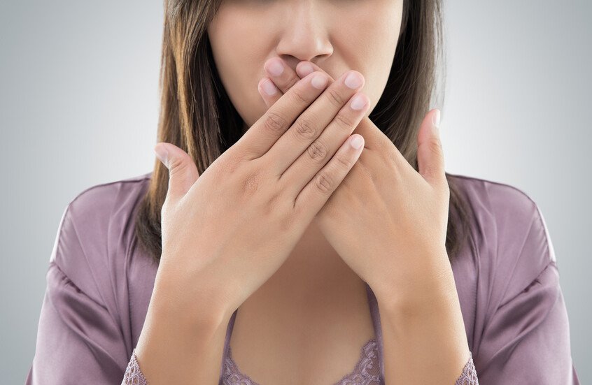 طعم الفم الغريب.. “رسالة مشفرة” من أعضاء جسمك 