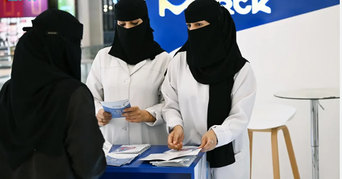 أكثر من 1.3 مليون مستفيد من مبادرات التطوع الصحي بتجمع عسير خلال 2025م 