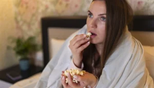 لصوص الرشاقة في المساء: عادات تخفي وراءها “تجميد” الحرق