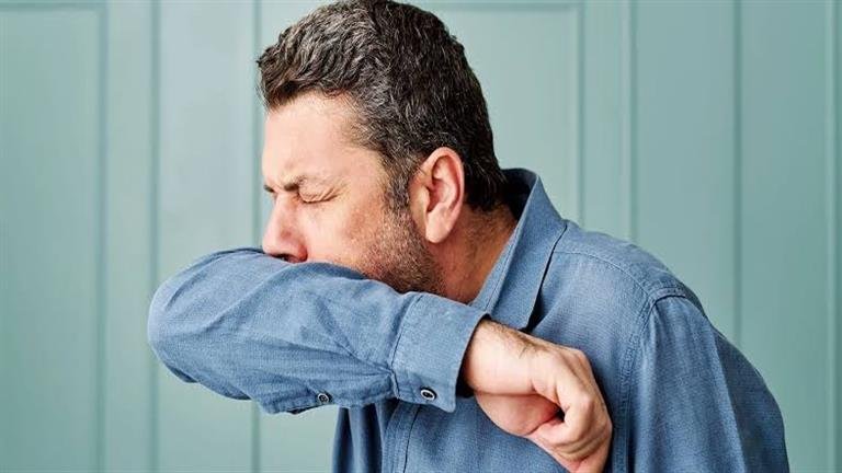 لماذا يزداد “السعال” عند النوم؟ 7 أسباب تجعل ليلك صعباً وكيف تتجاوزها ببساطة 