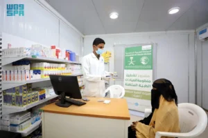 مركز الملك سلمان يداوي آلاف الجرحى ويحاصر “الكوليرا” في اليمن ولبنان