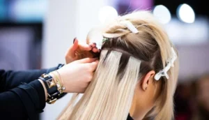 900 مادة كيميائية في “وصلات الشعر” تهدد هرمونات النساء