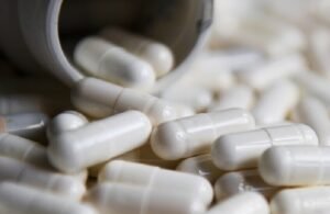 باحثون يحذرون من ارتباط نقص “D” بموجات القلق واكتئاب الشتاء